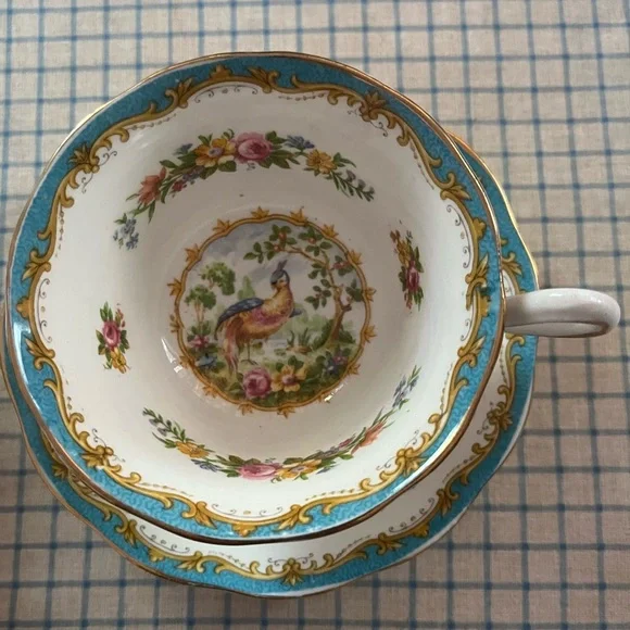 Royal Albert Chelsea Bird Tea Cups - Picture 5 of 16